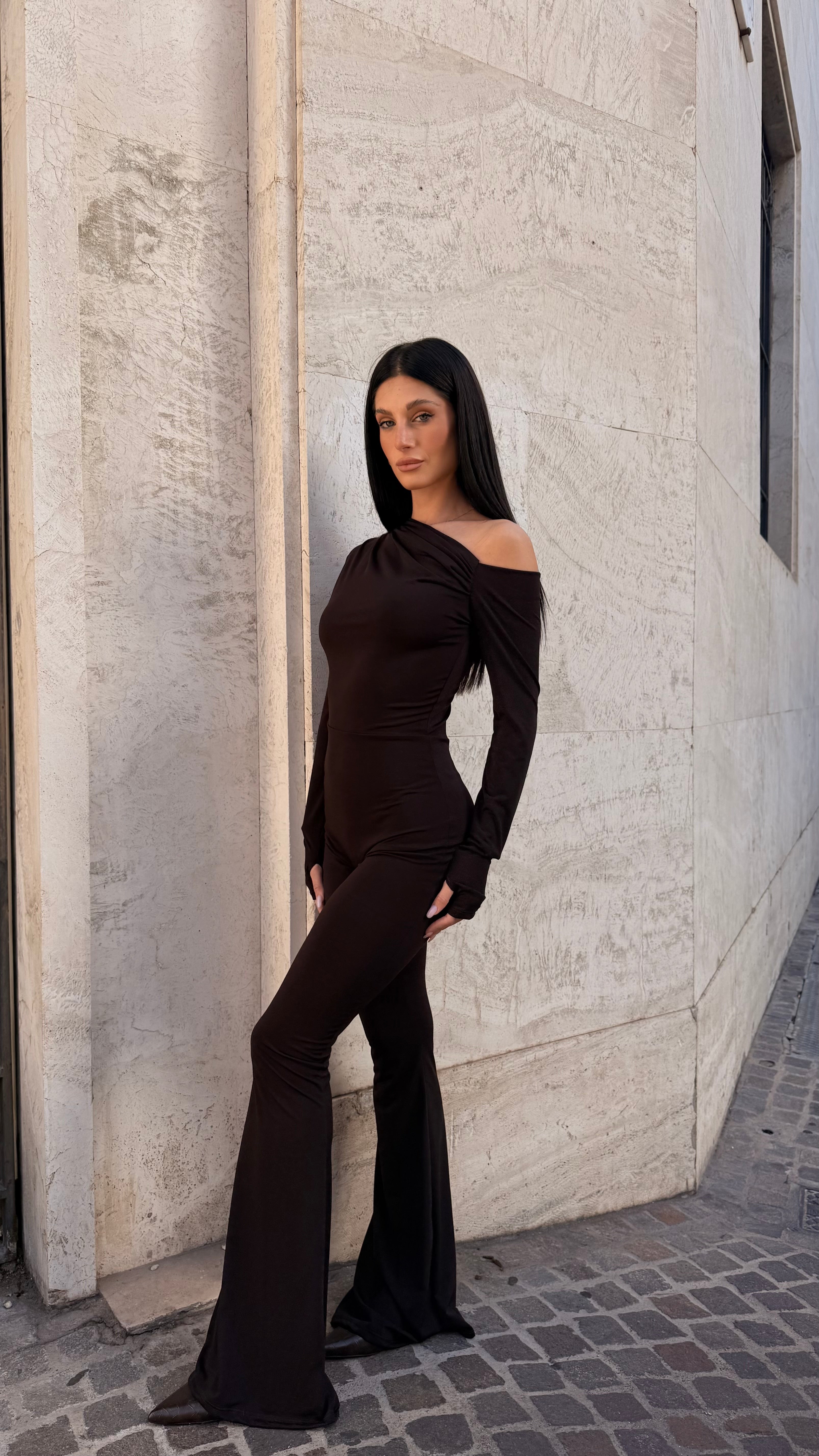 Tuta Marrone Intera Elegante