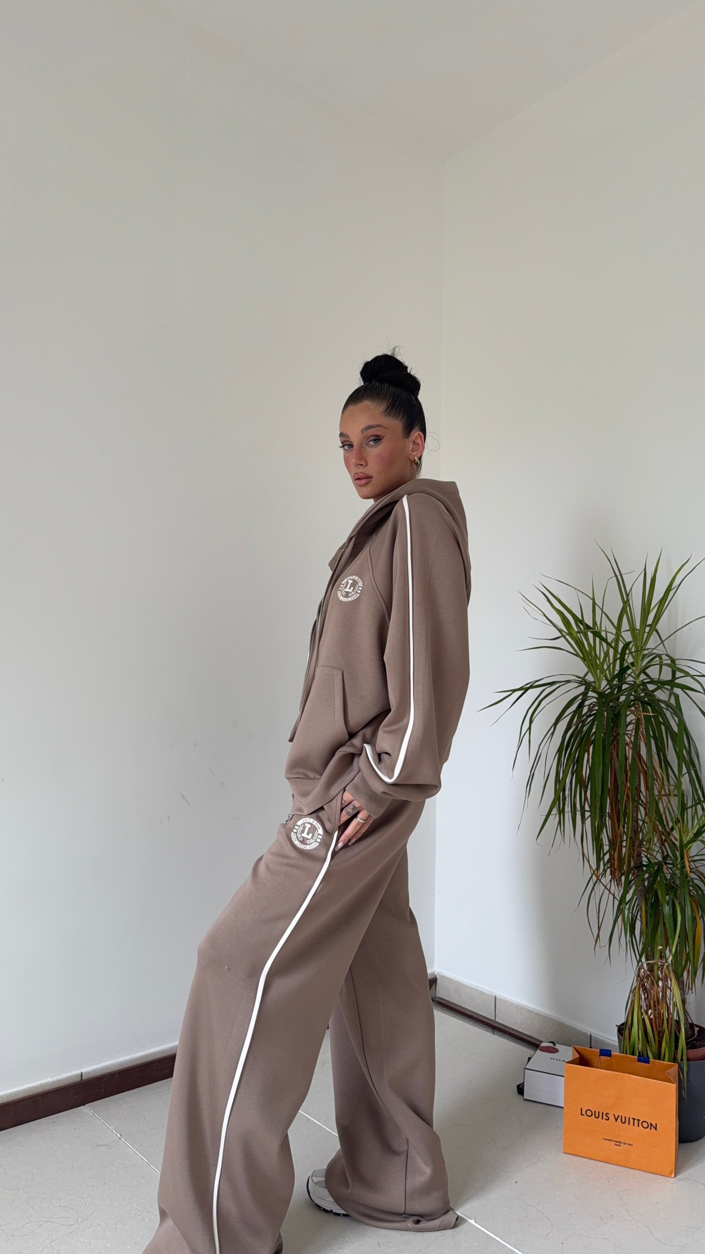 Pantalone Tuta Cammello By Lumjna