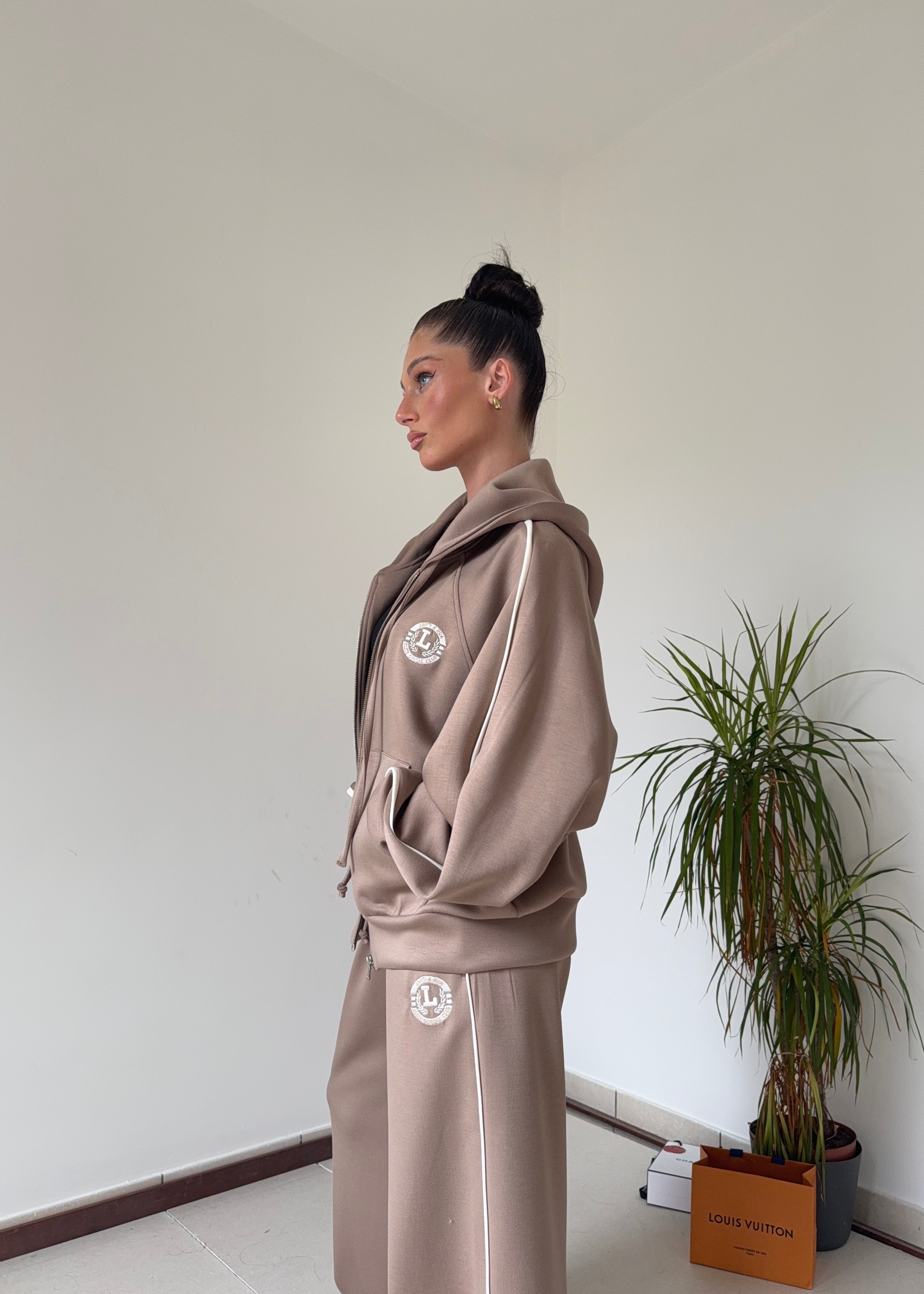 Pantalone Tuta Cammello By Lumjna