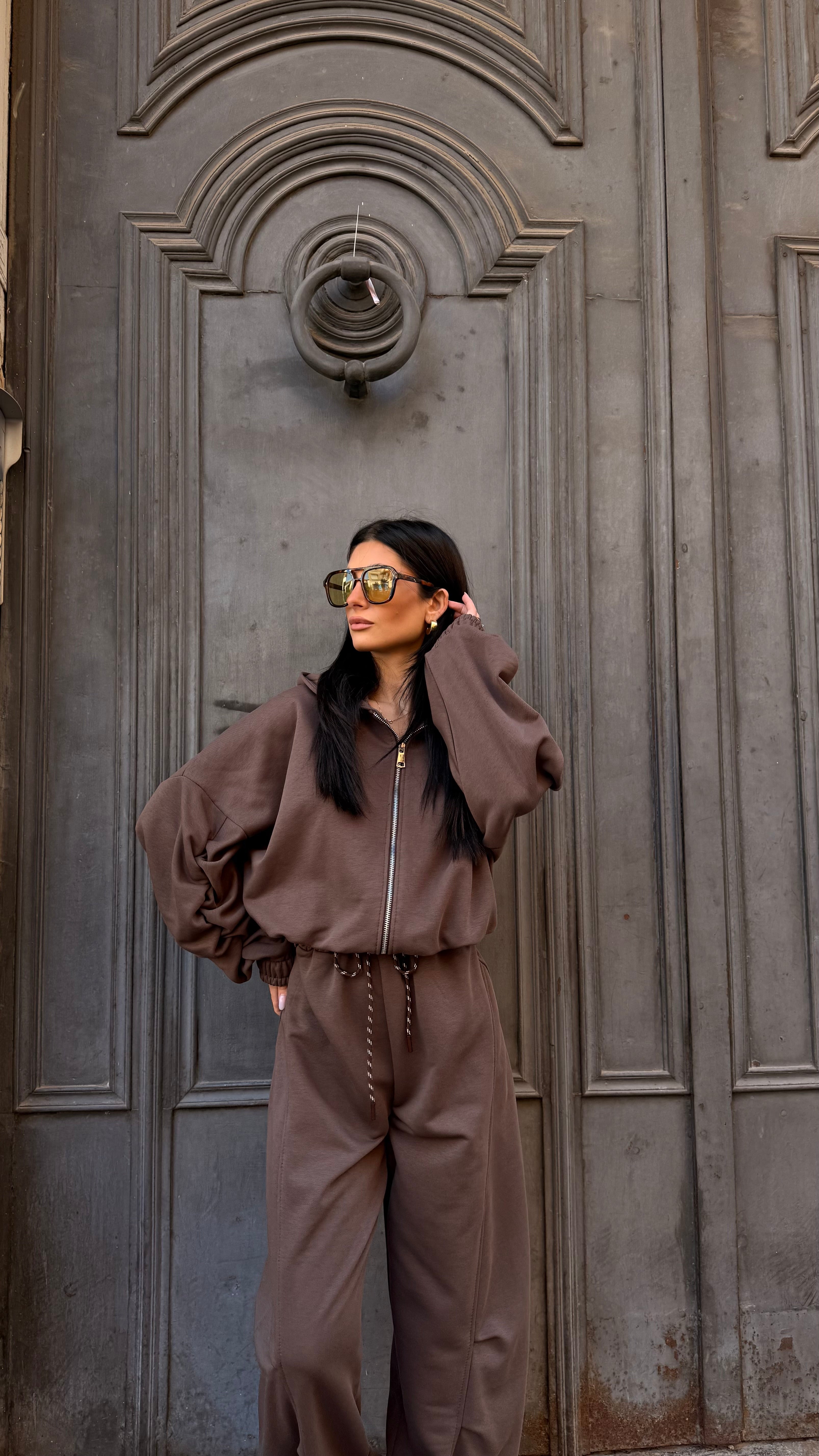 Tuta Marrone Sportiva